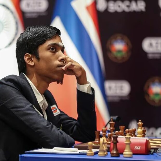 গত কয়েকদিনে সারা দেশে সাড়া ফেলে দিয়েছিলেন তিনি। সেই প্রজ্ঞানন্দ এবার আসছেন কলকাতায়। ৩০ অগাস্ট শহরে এশিয়ান গেমসের প্রস্তুতি নিতে আসার কথা তাঁর।