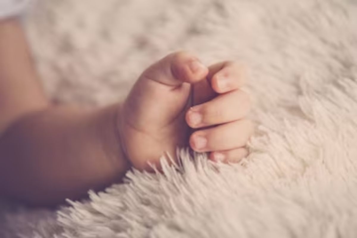 বর্ষার দিনে সন্তানের ত্বকের যত্ন নেওয়াও জরুরি; জানুন বিশেষজ্ঞের মতামত! বর্ষার দিনে সন্তানের ত্বকের যত্ন নেওয়াও জরুরি; জানুন বিশেষজ্ঞের মতামত!