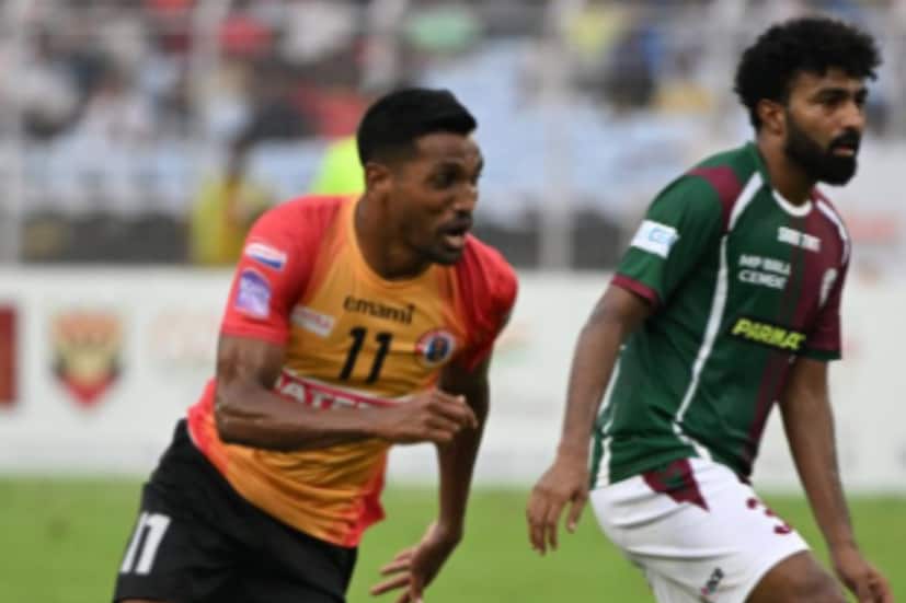 অপরদিকে, ডুরান্ডের প্রথম পর্বের সাক্ষাতে জয়ের পর ইস্টবেঙ্গল ফ্যানেরা আরও একবার ডার্বি জিতে ট্রফি জয়ের আশায় বুক বাধছে। সোনালী দিন ফেরার স্বপ্ন দেখছে লাল-হলুদ শিবির।