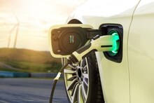 Electric Vehicle কি পেট্রোল-ডিজেলের দাম কমাতে পারবে? উত্তর চমকে দেবে!