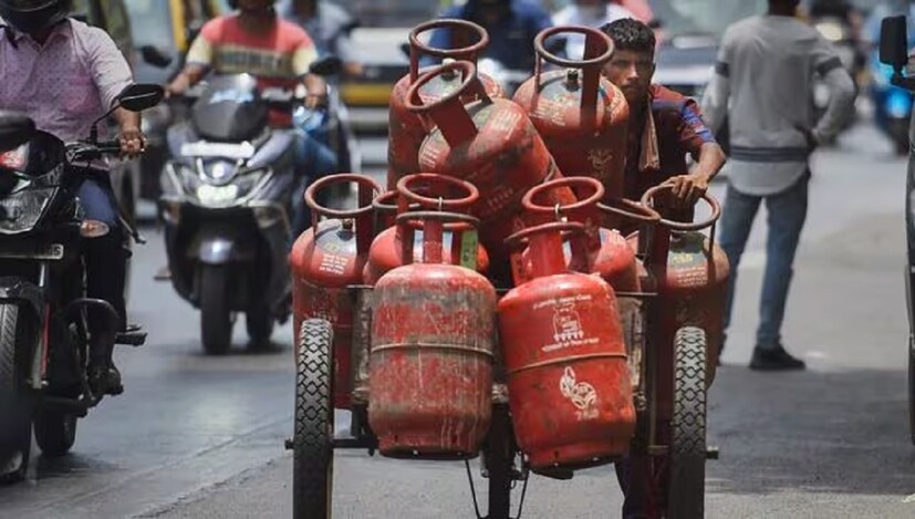 সাধারণত প্রতি মাসের পয়লা তারিখে রান্নার গ্যাসের দাম জারি করা হয়ে থাকে ৷ 
