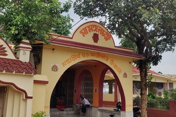 কলকাতার অদূরে এই মন্দিরে দেবীদর্শন, সঙ্গে মহাভোগ ও প্রকৃতির খেলা, জানুন ইতিহাস
