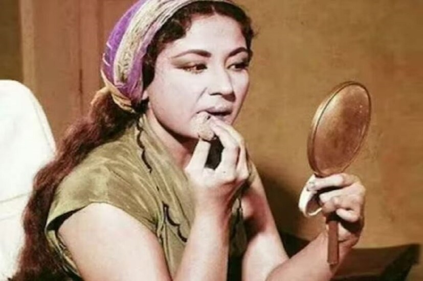 সম্প্রতি ১ আগস্ট, ছিল 'ট্র্যাজেডি কুইন' মীনা কুমারীর ৯০ তম জন্মবার্ষিকী। তিনি তাঁর সময়ের অন্যতম জনপ্রিয় অভিনেত্রী হওয়ার জন্য কঠোর পরিশ্রম করেছিলেন। মীনা কুমারীকে তার সময়ের সবচেয়ে ধনী অভিনেত্রী বলা হয়। কেরিয়ারে খুব দ্রুত সাফল্য অর্জন করতে সক্ষম হয়েছিলেন, কিন্তু তাঁর জীবনে ছিল অসম্ভব দুঃখ৷ শেষে বেদনাদায়ক মৃত্যুবরণ করেছিলেন অভিনেত্রী।