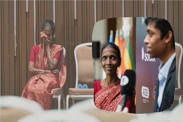 সঙ্গে থাকে স্টোভ, প্রেসার কুকার, বাড়ির রান্না করে দেন প্রজ্ঞানন্দের মা সঙ্গে থাকে স্টোভ, প্রেসার কুকার, বাড়ির রান্না করে দেন প্রজ্ঞানন্দের মা