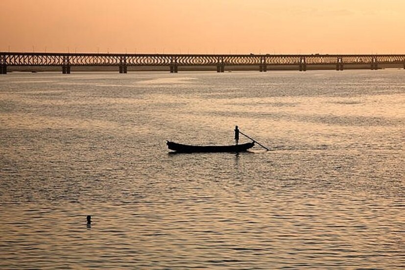 ভারতের লোকেরা গঙ্গাকে তাদের মা হিসাবে পূজা করে। এই নদীর দৈর্ঘ্য প্রায় ২৫২৫ কিলোমিটার। এটি উত্তরাখণ্ডের গঙ্গোত্রী হিমবাহ থেকে উৎপন্ন হয়েছে। ১৪০ টিরও বেশি জলজ প্রাণী গঙ্গা নদীতে বাস করে।