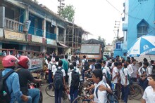 বেহালার শিশু মৃত্যুর রেশ কমতেই যেইকে সেই, স্কুলের সামনে উধাও হাওয়া পুলিশ