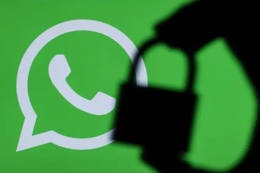এছাড়াও স্ক্রিন লক করা অবস্থায় পুশ নোটিফিকেশন দেখা যাবে না। এটি ইউজারদের তাঁদের কথোপকথন গোপন রাখতে এবং অন্যদের তাঁদের ব্যক্তিগত তথ্য দেখা থেকে বিরত রাখতে সহায়তা করবে।