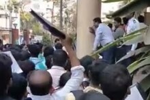 কলকাতায় চাকরির হাহাকার! IT অফিসের বাইরে হাজার হাজার চাকরিপ্রার্থী, ভিডিও ভাইরাল
