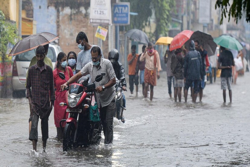 আগামী ২৪ ঘণ্টায় কলকাতায় প্রধানত মেঘলা আকাশ সঙ্গে কয়েক পশলা হালকা বৃষ্টিপাতের সতর্কতা রয়েছে ৷ প্রতীকী ছবি ৷