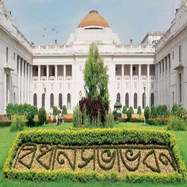 রাজ্যের প্রতিমন্ত্রীদের ভাতা-সহ বেতন ছিল ১,০৯,৯০০ টাকা-- বেড়ে হল ১,৪৯,৯০০ টাকা।