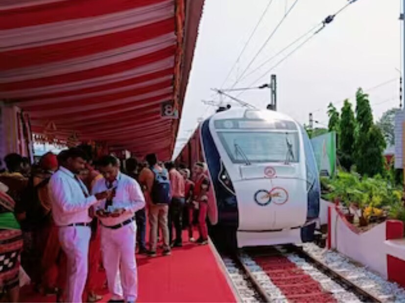 অন্য একটি বন্দে ভারত এক্সপ্রেস ট্রেন ঝাড়খণ্ডের রাঁচি এবং পশ্চিমবঙ্গের হাওড়ার মধ্যে যাত্রা শুরু করবে। এই ট্রেনটি ৬.৩০ ঘণ্টা সময়ে ৫৩৫ কিলোমিটার যাত্রা শেষ করবে।