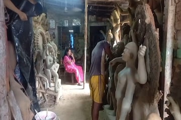 ওয়ার্কশপে