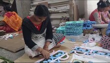 পুজোর আগে হাতে আসবে টাকা, বাড়তি উপার্জনের পথ খুঁজে পেলেন বালুরঘাটের মহিলারা