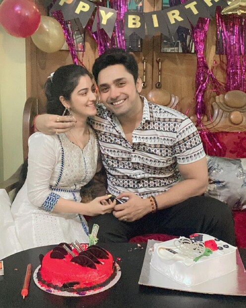 এখনও তিনি সম্পূর্ণ সুস্থ নন৷ নিয়মিত চলছে ফিজিও থেরাপি৷ ফলে জন্মদিন এবার বাড়িতেই!