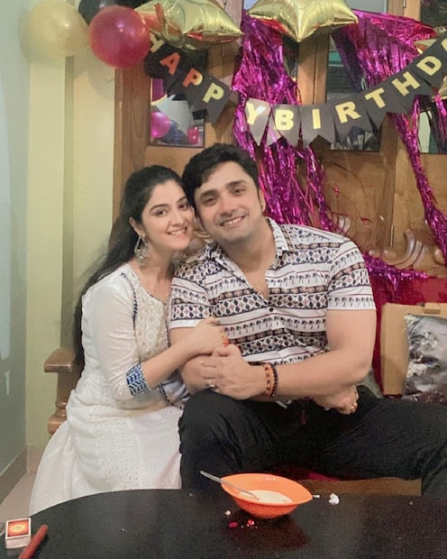 তিনি লিখেছেন &quot;Thank you for making my day so so special, and making my life so wonderful, i love you&quot;