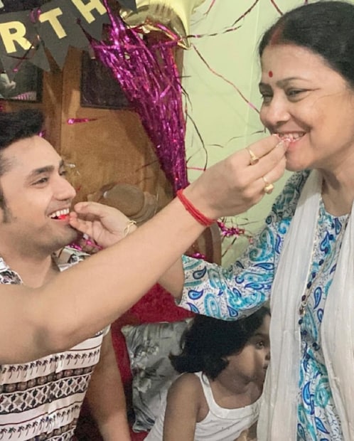 দু’জনে মিলে ছবিই শুধু নয়, পোস্ট করছেন ভিডিও, যা দেখে ফ্যানরা খুবই মজা পাচ্ছেন৷ 