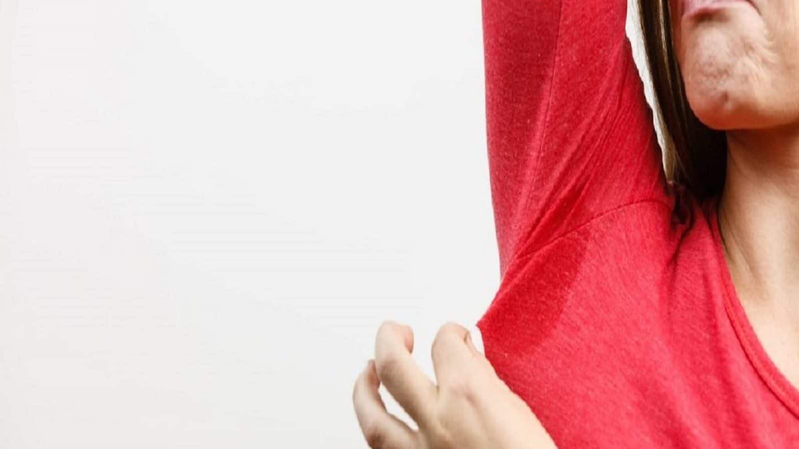 Sweating And Body Odor: ঘামের দুর্গন্ধ? দরদরিয়ে ঘামেন? কোন কোন কঠিন ...