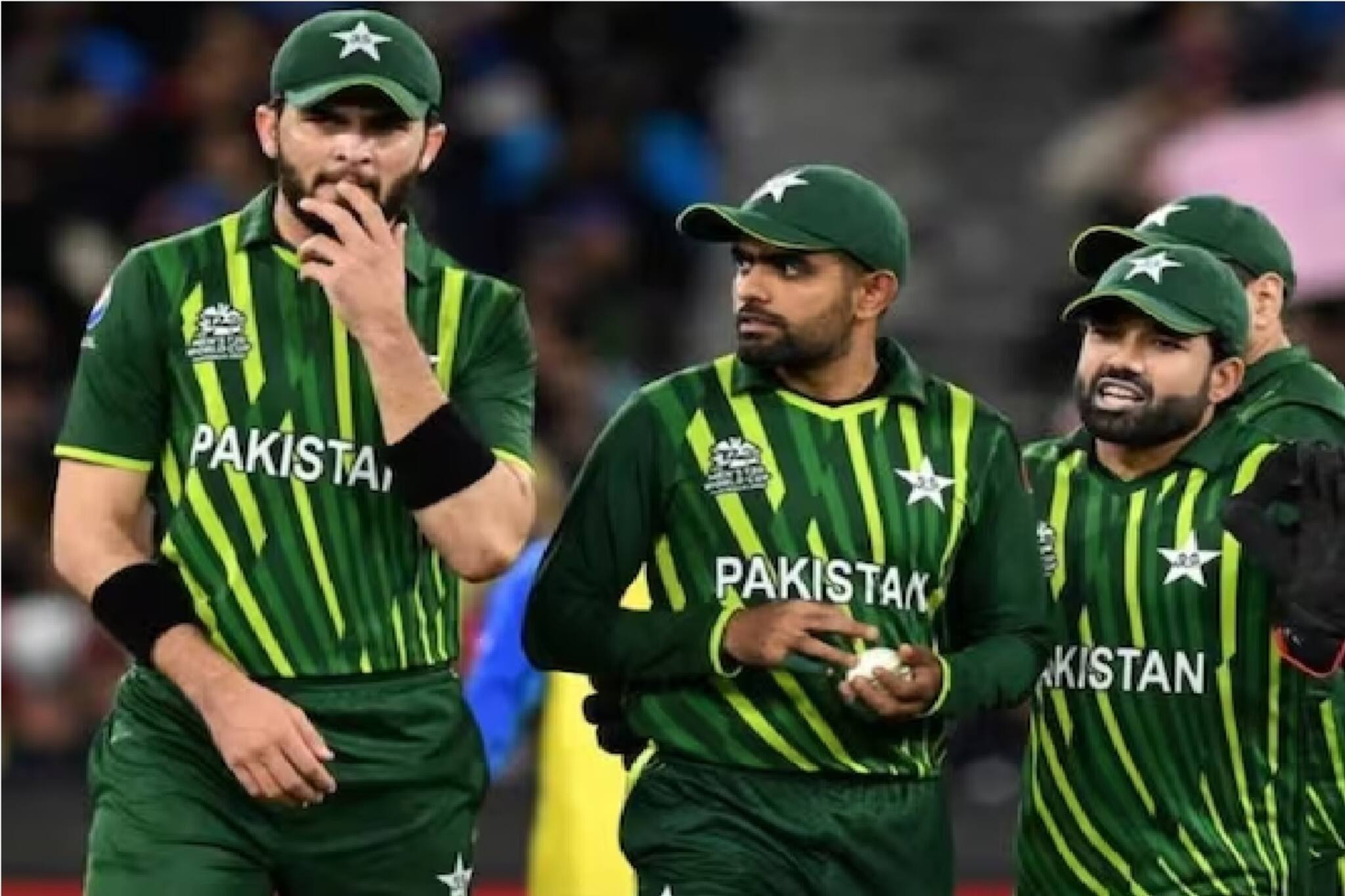 পাকিস্তানের হিন্দু ক্রিকেটার বিস্ফোরক,বাবর আজমের অধিনায়কত্ব নিয়ে তুললেন প্রশ্ন