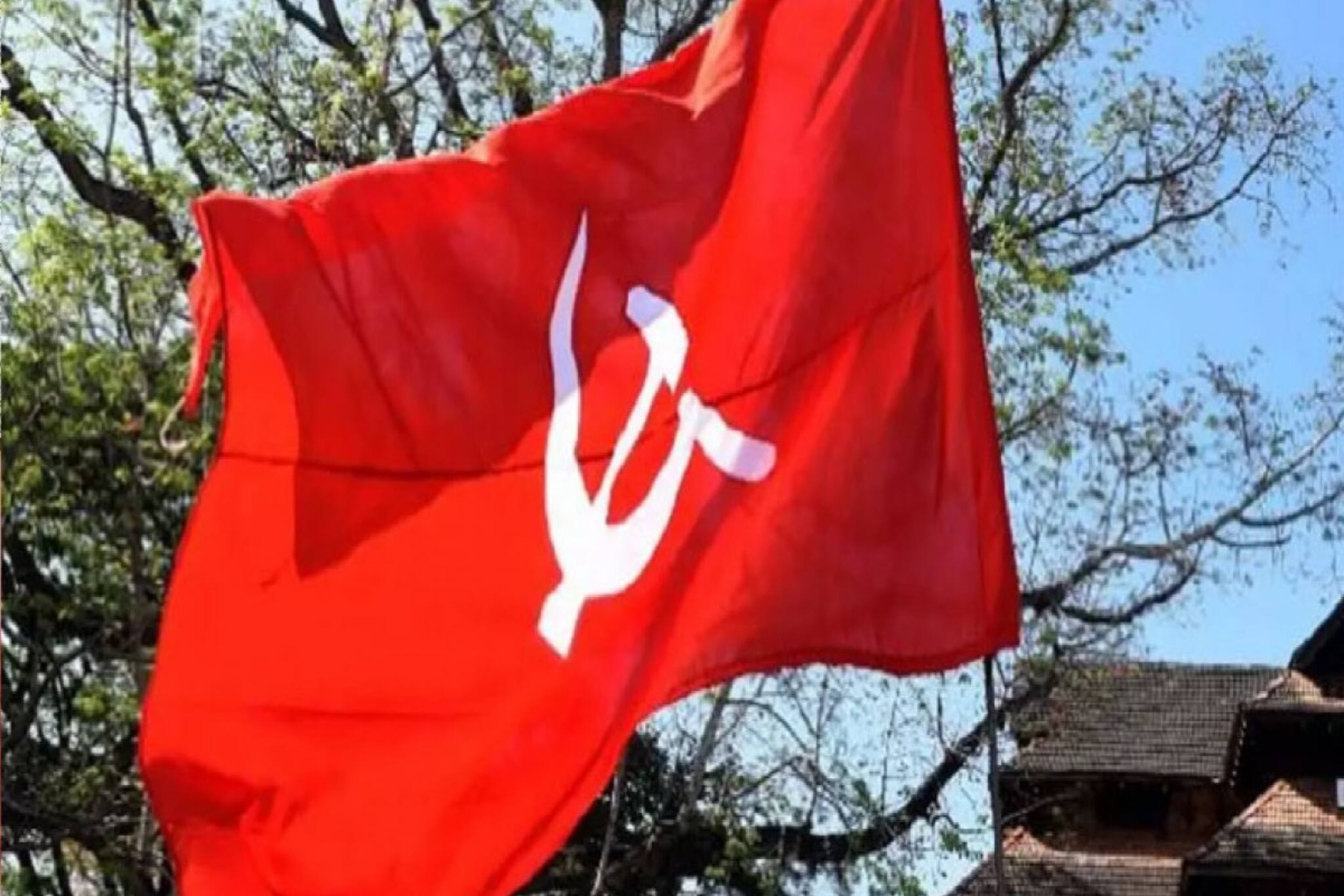 দুর্নীতির রাঘব বোয়ালরা ধরা পড়ছে না কেন? কেন্দ্রকে নিশানা করতে রাজপথে সিপিআইএম