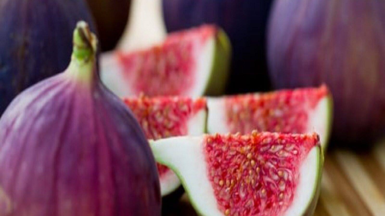 Fig Fruit Health Benefits পাইলসের কষ্ট কমাতে এই গ্রাম্য ফলের বিরাট অবদান, কাঁচাপাকাশুকনো