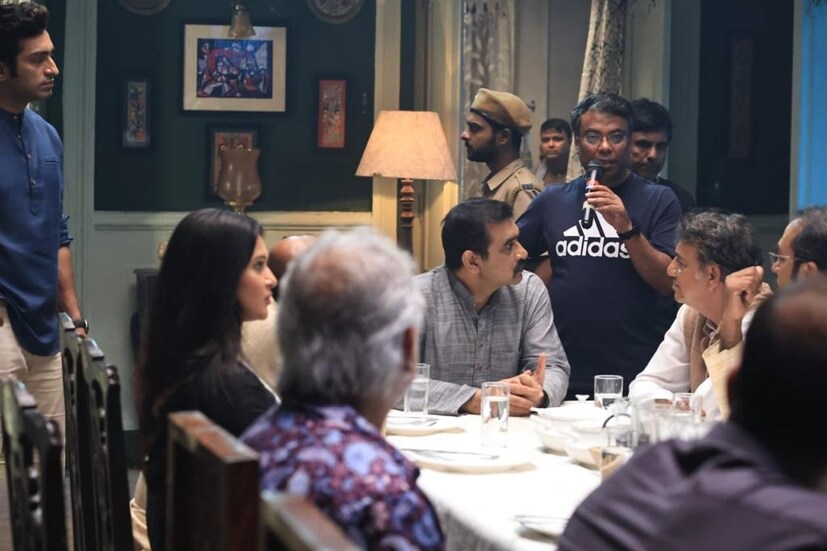 নতুন গোয়েন্দা চরিত্র। আসছে শীতেই মুক্তি পাওয়ার কথা 'অরণ্য-র প্রাচীন প্রবাদ'। নাম ভূমিকায় অপরাজিত খ্যাত জীতু কমল। সিনেমায় অন্যান্য গুরুত্বপূর্ণ চরিত্রে অভিনয় করেছেন রফিয়াত রশিদ মিথিলা, শিলাজিত মজুমদার, অনন্যা বন্দ্যোপাধ্যায়, লোকনাথ দে, বুদ্ধদেব ভট্টাচার্যের মত টলিউডের চেনা মুখেরা। সিনেমার পাশাপাশি বই আকারেও প্রকাশ পাবে গোয়েন্দা অরণ্য চট্টোপাধ্যায়ের কর্মকাণ্ড। জীতুর যেমন এই সিনেমার মাধ্যমেই গোয়েন্দা চরিত্রে আবির্ভাব, পরিচালকের ভূমিকায় সাংবাদিক দুলাল দেরও ডেবিউ ফিল্ম হতে চলেছে অরণ্য-র প্রাচীন প্রবাদ।