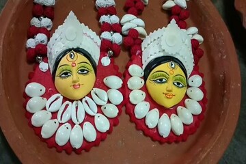 এবার পুজোর নতুন ট্রেন্ড মা দুর্গার মুখ দেওয়া লকেট, আপনি কিনেছেন?