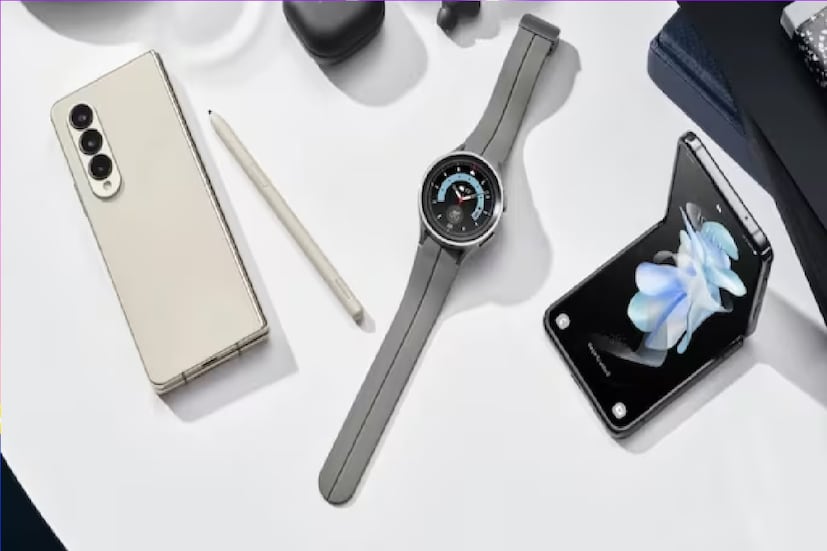 *Moto G32 : Moto G32 ফোনেও ভারী ডিসকাউন্ট পাওয়া যাচ্ছে। এই ফোনটির আসল দাম ১৮,৯৯৯ টাকা হলেও সেটি ৯,৯৯৯ টাকায় পাওয়া যাচ্ছে। এই ফোনটিতে একটি ৬.৫ইঞ্চির ফুল HD ডিসপ্লে, ৫০০০mAh লিথিয়াম পলিমার ব্যাটারি এবং ৫০MP + ৮MP + ২MP রিয়ার ক্যামেরা সেটআপ রয়েছে। এর সামনের ক্যামেরাটি ১৬MP। ফোনটি Qualcomm Snapdragon ৬৮০ প্রসেসর দ্বারা চালিত এবং ৯০Hz রিফ্রেশ রেট যুক্ত।- সংগৃহীত ছবি। 
