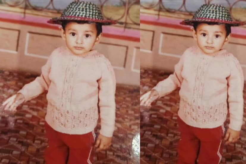  তারকাদের নিয়ে ভক্তদের আগ্রহ সবসময়েই তুঙ্গে থাকে৷ কোনও ছবি পোস্ট করতেই নিমেষে ভাইরাল হয়ে যান তাঁরা৷ নিজেদের ছোটবেলার ছবি কিংবা ভিডিও হামেশাই শেয়ার করে থাকেন অভিনেতা-অভিনেত্রীরা৷ যা দেখার জন্য মুখিয়ে থাকেন ভক্তরা৷ তেমনই নস্টালজিয়ায় ফিরে গিয়ে ছোটবেলার ছবি শেয়ার করলেন টলিউডের জনপ্রিয় অভিনেতা৷