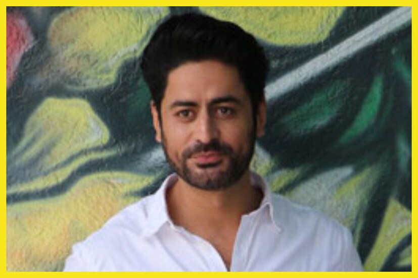 তিনি মনে করেন যেই দিন তিনি শিবের চরিত্রে অভিনয় করার পাকা খবর পান সেদিনই বাবাকে হারান, হয়ত বাবা চলে গিয়ে এটাই উপহার দিয়েছেন তাঁকে ৷ ফাইল ছবি ৷