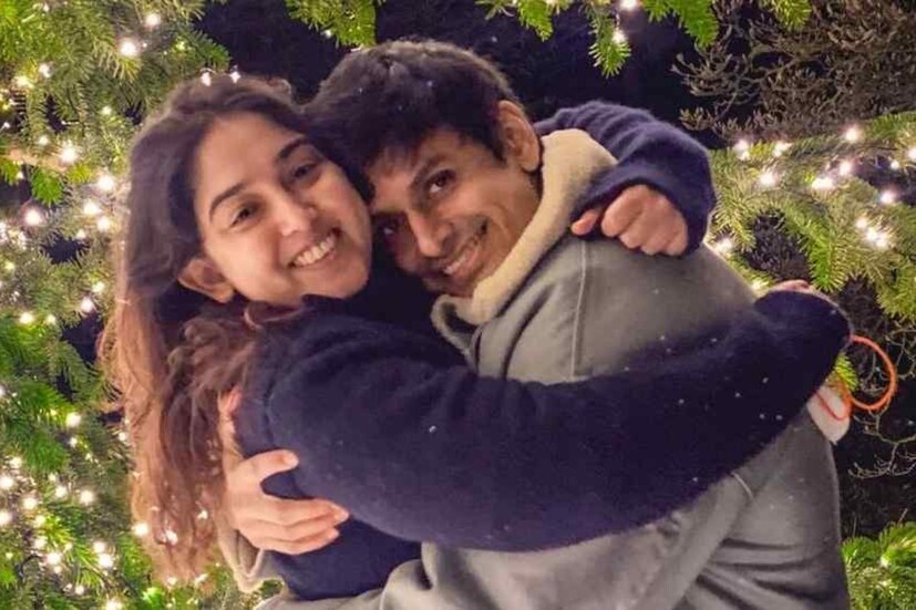 এবার বিয়ের পিঁড়িতে বসতে চলেছেন আমির কন্যা ইরা৷ সংবাদমাধ্যম সূত্রে জানা গেছে, আগামী বছর অর্থাৎ ২০২৪ সালে জানুয়ারি মাসের ৩ তারিখ নূপুরের সঙ্গে বিবাহবন্ধনে আবদ্ধ হতে চলেছেন ইরা৷