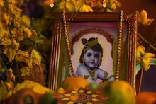 জন্মাষ্টমীর পুজো কখন করবেন? কোন সময় বয়ে আনবে সুখ-সমৃদ্ধি-অর্থ, জানুন শুভ মুহূর্ত