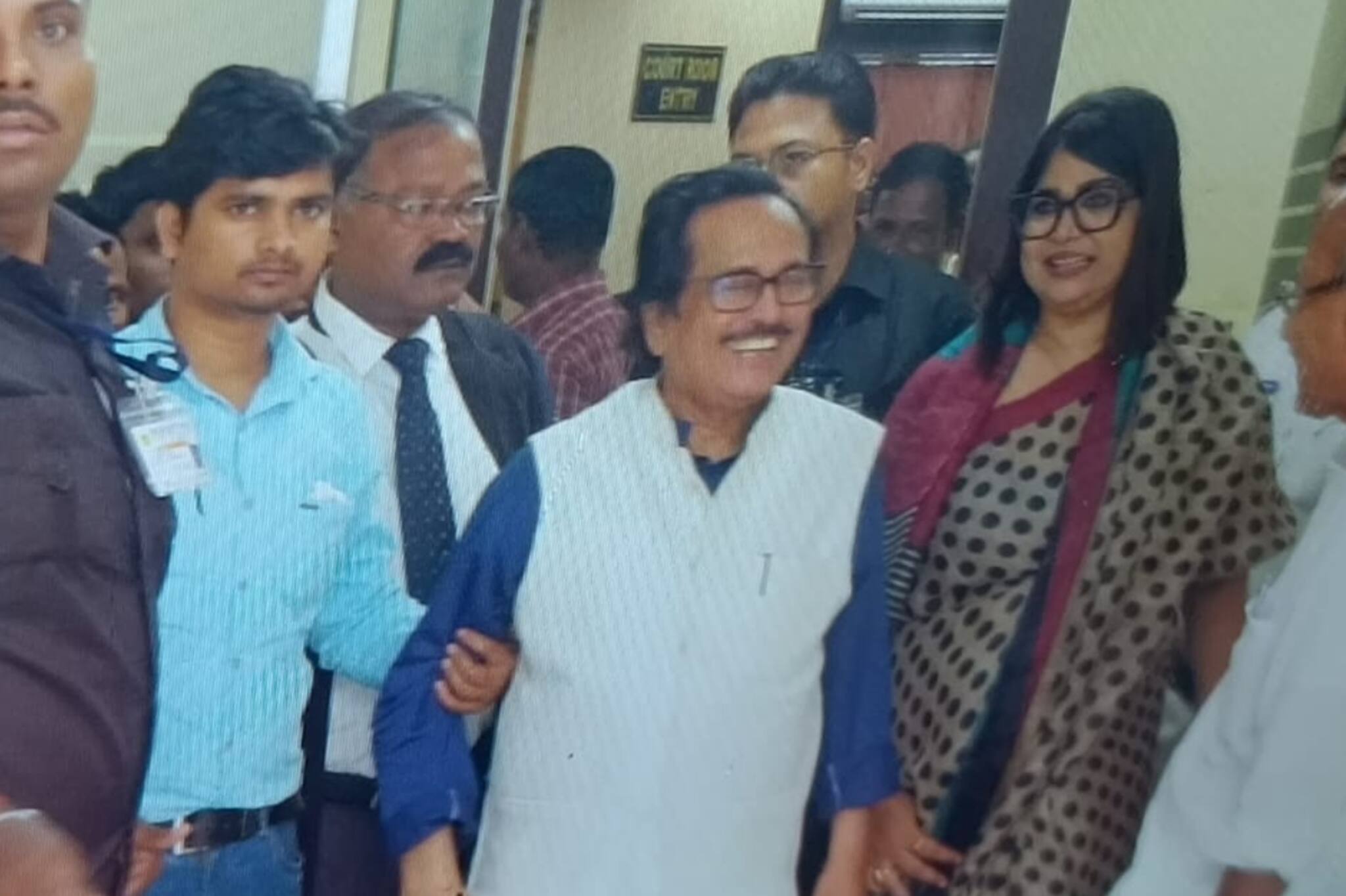 একাধিক মামলায় আদালতে হাজিরা দিলেন লক্ষণ শেঠ, বললেন, ‘দুর্ভাগ্যজনক’