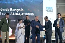 মাদ্রিদ থেকে বাংলার ফুটবলের জন্য বড় ঘোষণা করলেন মমতা বন্দ্যোপাধ্যায়,দেখুন ভিডিও