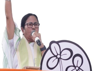 দিল্লি যাচ্ছেন মুখ্যমন্ত্রী, রাষ্ট্রপতির নৈশভোজে যোগ দেবেন মমতা বন্দ্যোপাধ্যায়