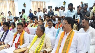 ভারতীয় জনতা পার্টির কার্যকর্তাদের মানুষের সমস্যা, আপদে বিপদে দায়িত্ব নিয়ে পাশে দাঁড়াতে হবে: মানিক সাহা ভারতীয় জনতা পার্টির কার্যকর্তাদের মানুষের সমস্যা, আপদে বিপদে দায়িত্ব নিয়ে পাশে দাঁড়াতে হবে: মানিক সাহা