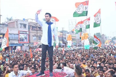 নবজোয়ার যাত্রা। ফাইল ছবি।  নবজোয়ার যাত্রা। ফাইল ছবি।