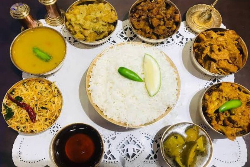 শাকসব্জি ও ফলমূলের গুণে কার্ডিওভাসক্যুলার ডিজিজ বা হৃদযন্ত্রের স্বাস্থ্য বজায় থাকে। যাঁরা ওবেসিটির বাড়তি ওজন কমাতে মরিয়া, তাঁরা ডায়েটে অবশ্যই রাখুন নিরামিষ আহার।
