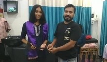 ক্যানসার রোগীর মুখে হাসি ফোটাতে পুজোর আগে লম্বা চুল বিসর্জন কিশোরীর