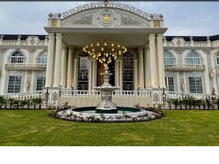 প্রকাশ্যে এসেছে পাক মুলুকের মহার্ঘ্যতম বাড়ি
