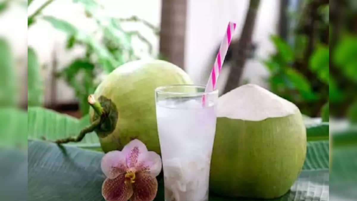 Coconut Water in Dengue ডেঙ্গি হলে ডাবের জল খেলে কি প্লেটলেট বাড়ে