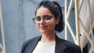 আজ তিনি রাজস্ব বিভাগের দক্ষ অফিসার