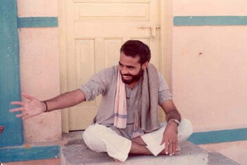 কোথাও গেরুয়া, কোথাও পরনে খাকি পোশাক, জন্মদিনে দেখুন নরেন্দ্র মোদির অদেখা সব ছবি