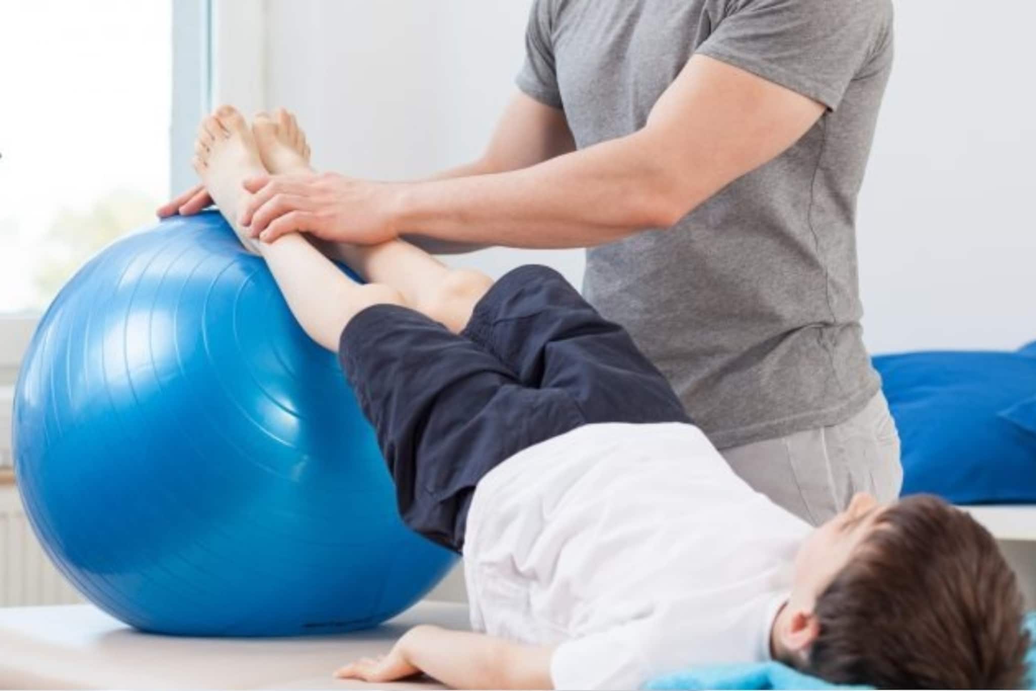 Physiotherapy for Children: বিশেষ চাহিদাসম্পন্ন শিশুদের বিকাশে ফিজিওথেরাপি কীভাবে সাহায্য করে? শুনে নিন বিশেষজ্ঞের মতামত