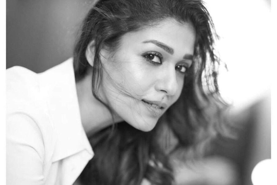 সতবে অন্যদিকে জানা যাচ্ছে নয়নথারা কখনই ছবির প্রচার মূলক অনুষ্ঠানে যান না। তিনি তাঁর অন্যান্য ছবিগুলির ক্ষেত্রেও নো প্রমোশন নীতি অনুসরণ করেছেন। কারণ তিনি মনে করেন যে তার কাজ হল অভিনয় করা এবং প্রচার করা নয়।