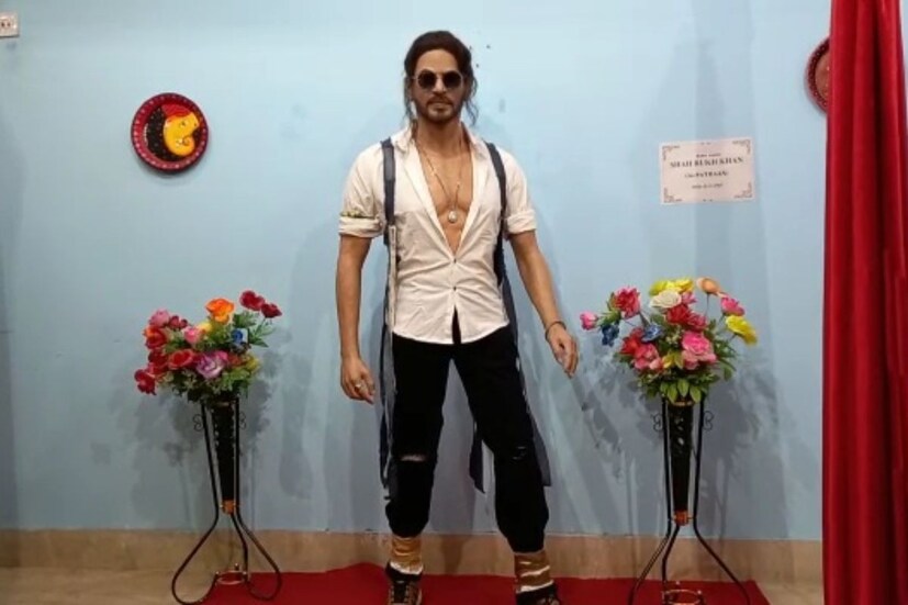 শিল্পী সুশান্ত রায় নিজের মিউজিয়ামে রাজনীতি, খেলার ময়দান আর বিনোদন জগতের তারকাদের একসঙ্গে তুলে ধরেছেন। নিজের প্রচেষ্টায় মিউজিয়ামটি গড়ে তুলেছেন তিনি। মোমের মূর্তি তৈরিই তাঁর পেশা। একাধিক জায়গায় সুশান্ত রায়ের হাতে তৈরি মোমের মূর্তি রয়েছে।