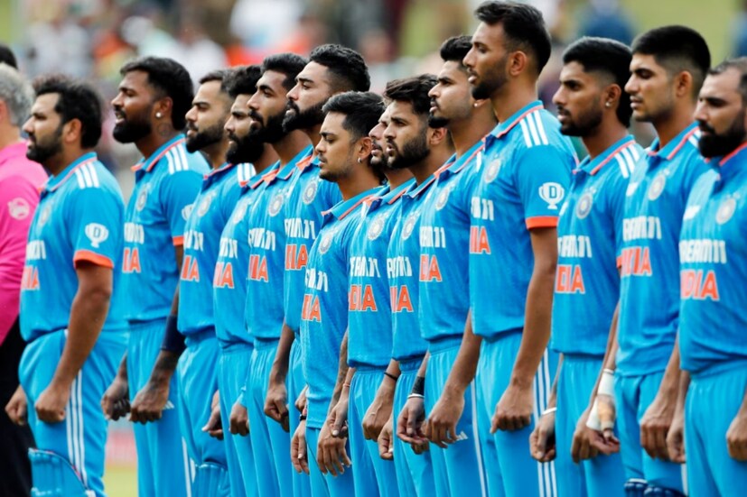 এক ঝলকে দেখে নিন ভারতের সম্ভাব্য একাদশ: রোহিত শর্মা (অধিনায়ক), শুভমান গিল, বিরাট কোহলি, কেএল রাহুল, ইশান কিশান (উইকেটকিপার), হার্দিক পান্ডিয়া (সহ অধিনায়ক), রবীন্দ্র জাদেজা, শার্দুল ঠাকুর, কুলদীপ যাদব, মহম্মদ সিরাজ, জসপ্রীত বুমরাহ। 