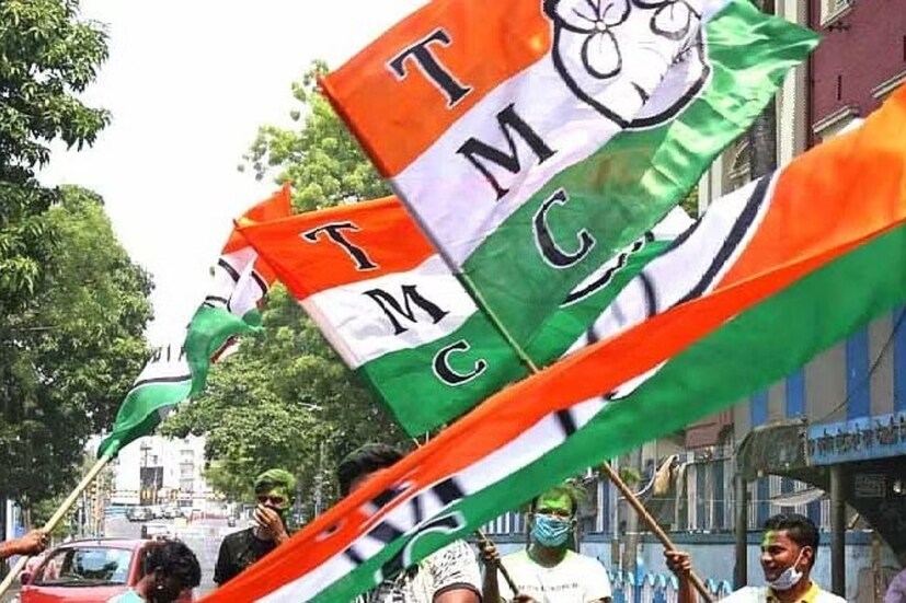 বিভিন্ন এলাকা থেকে আসা তৃণমূল কর্মীদের নিয়ে এই বাসগুলি রওনা দেবে। বাস যাত্রায় বেশ কিছু নিয়মও রয়েছে। (প্রতীকী ছবি)