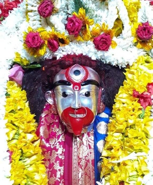 সন্ধ্যায় কৌশিকী অমাবস্যার প্রধান পুজো। হবে হোম-যজ্ঞ এবং অন্যান্য আচার অনুষ্ঠান।