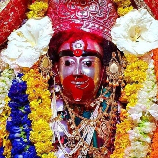 শাক্তধারা ও তন্ত্রমতে এই অমাবস্যা অত্যন্ত গুরুত্বপূর্ণ। পুজো উপাচারের মধ্যে অন্যতম হল ভোগপ্রসাদ।