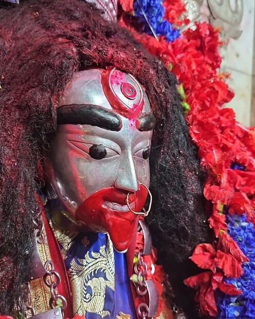দৃকসিদ্ধান্ত অনুযায়ী অমাবস্যা তিথি অহোরাত্র এবং পূর্বফাল্গুনী নক্ষত্র থাকবে শেষরাত্রি ৪.৫৪ মিনিট পর্যন্ত৷